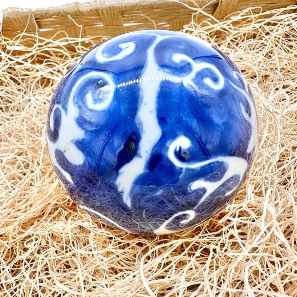 Set Of 6 Blue and White Porcelain Decorative Orbs and Egg Floral Design NO BOX - Picture 13 of 16